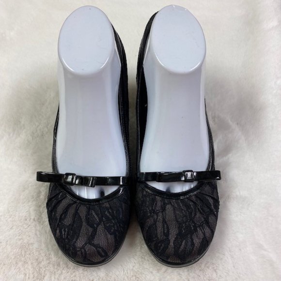 SO Wear It Declare It Lace Patent Bow Mary Jane Goth Pumps, size 8 M - Picture 2 of 14